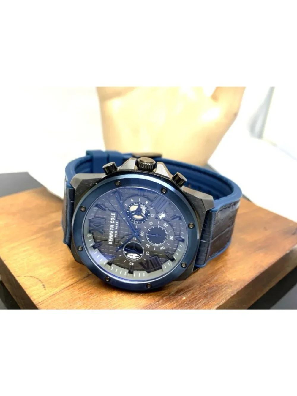 Kenneth Cole Men's Watch Quartz Chronograph Gray Dial Blue Black Rubber 45mm